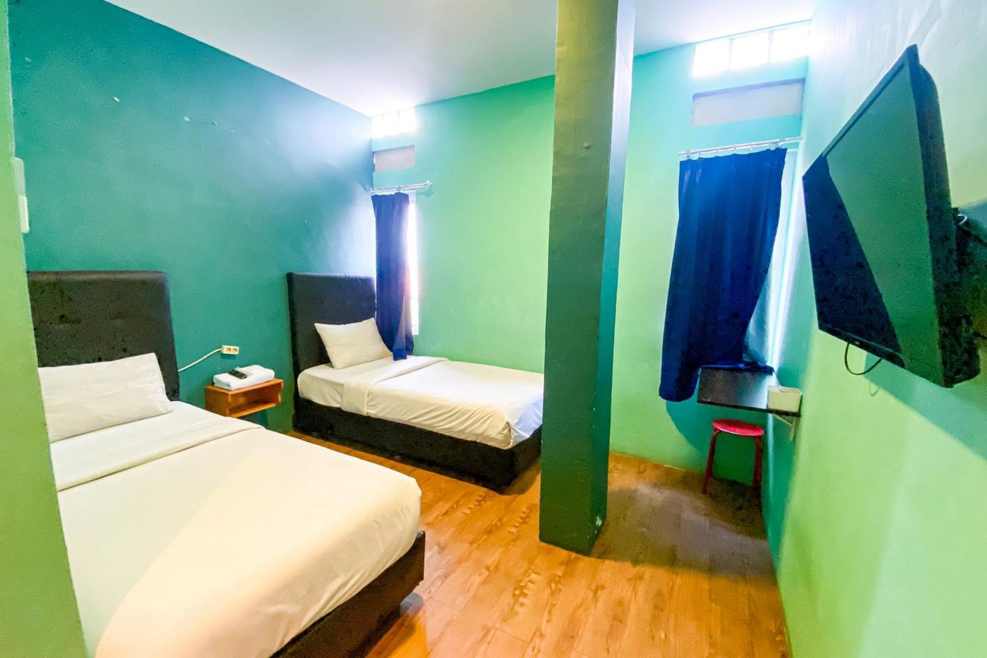 Reddoorz At Sentosa Jaya Helvetia Medan Exterior photo